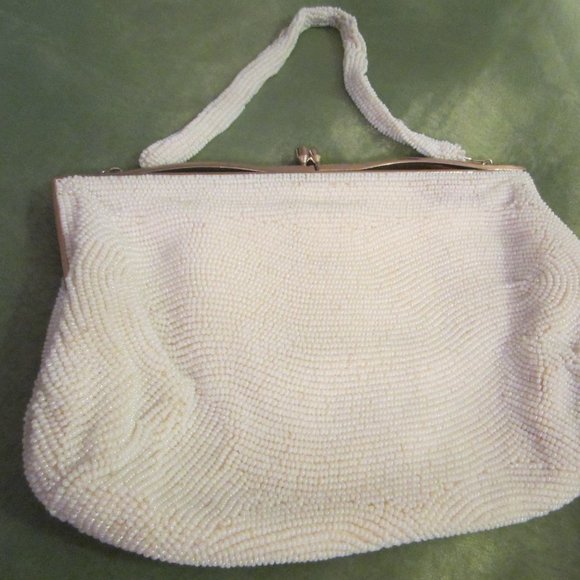 Broadway Exclusive White Sequined Floral Beaded Handbag MOP On Brass Frame - Picture 2 of 15